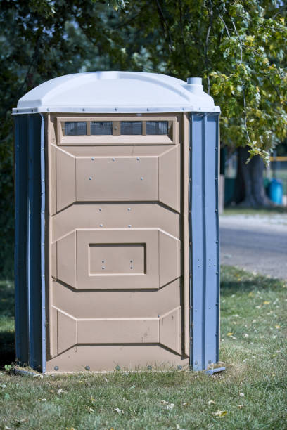 Best High-end porta potty rental  in Colonia, NJ